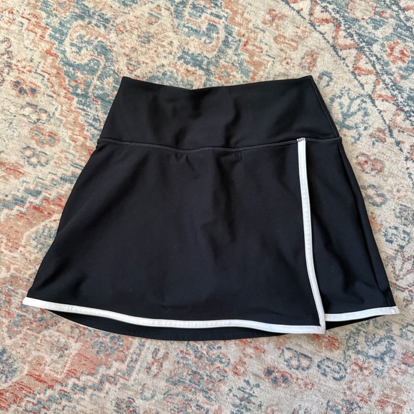 Abercrombie & Fitch YPB SculptLux Lined Wrap Skort | XS | Black - Picture 2 of 7